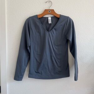 Women's V-Neck Long Sleeve Top - Gray